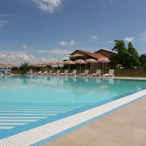  Farma Country Club